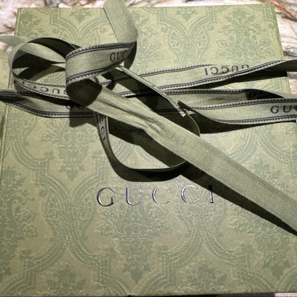 Gucci Blondie Belt in with box, dust bag, and original Gucci shopping bag - Picture 3 of 5